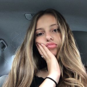 Meet your Posher, Anne-amélia